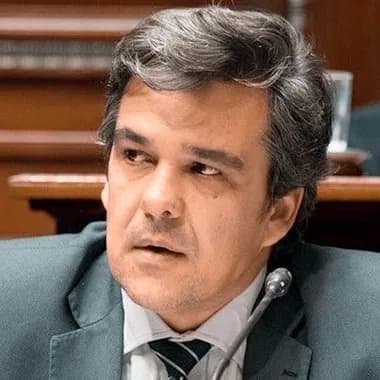 Carlos Camy